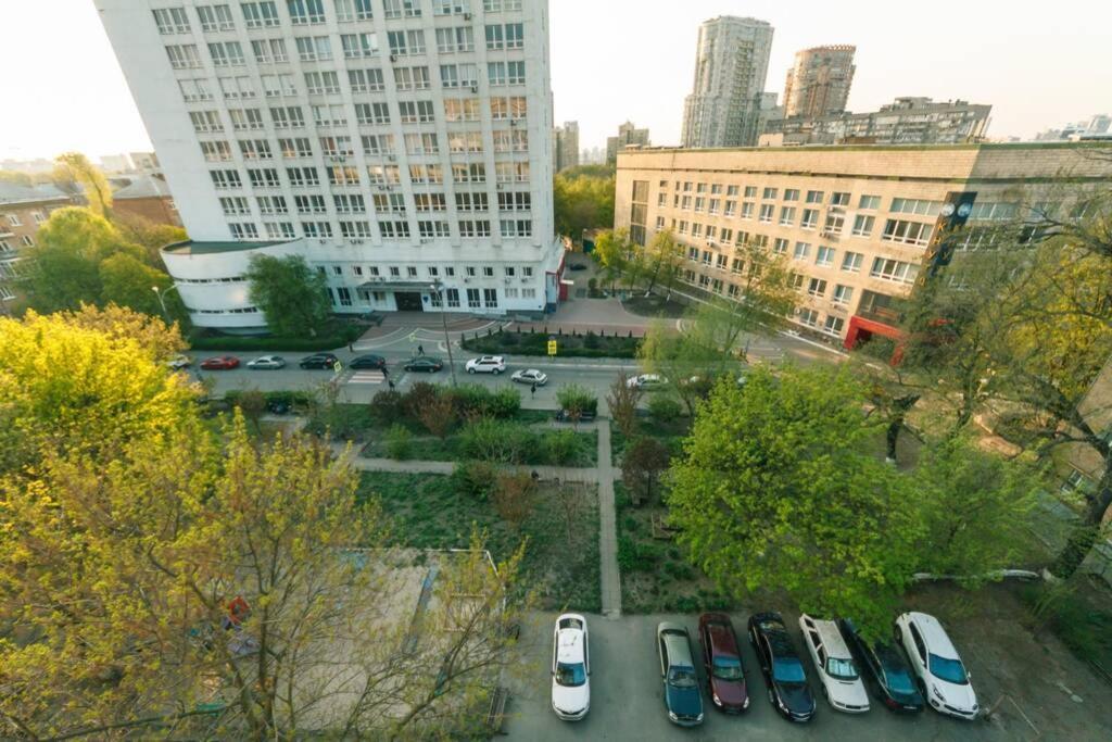 Уютная Студия На Метро Печерская В Центре Киева Kiev Exterior foto